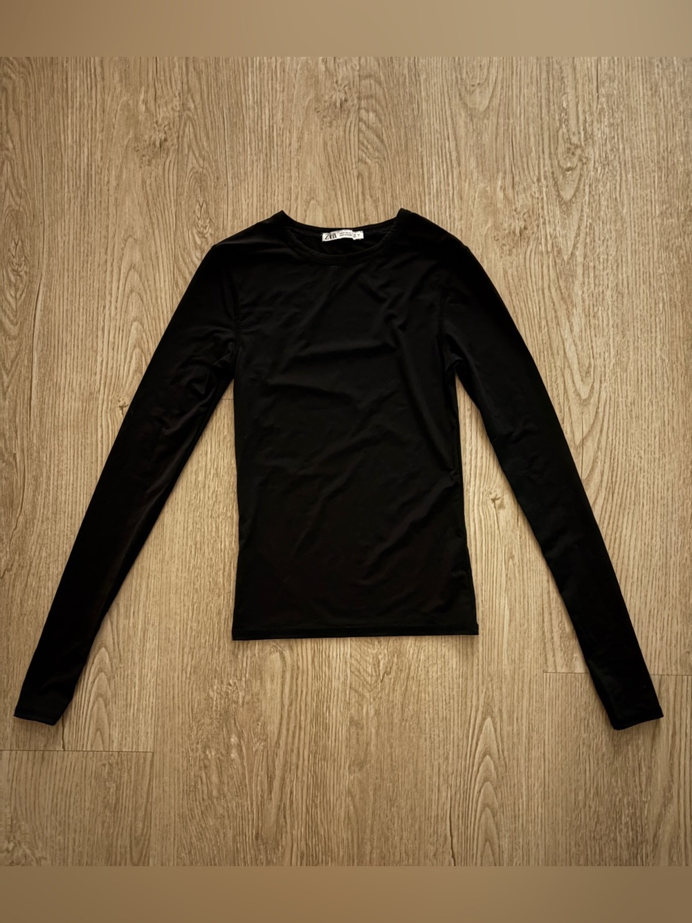 Zara Stretchy Bodycon Spandex Blend Long Sleeve Crew Neck Minimalist Tee S